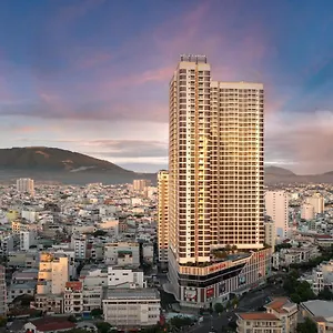 Melia Vinpearl Empire 5*, Nha Trang Vietnam